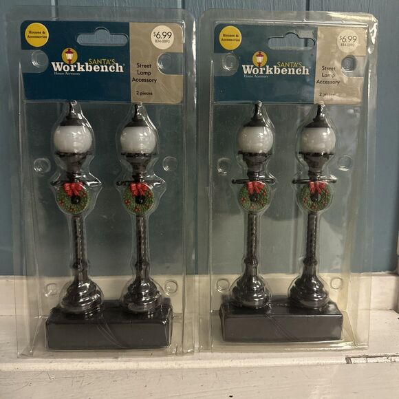2 X Santa’s Workbench Holiday Christmas Village Battery Operated Lamp Posts - Picture 1 of 3